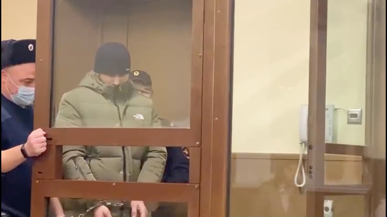 Виновника ДТП на Севастопольском проспекте оставили в СИЗО