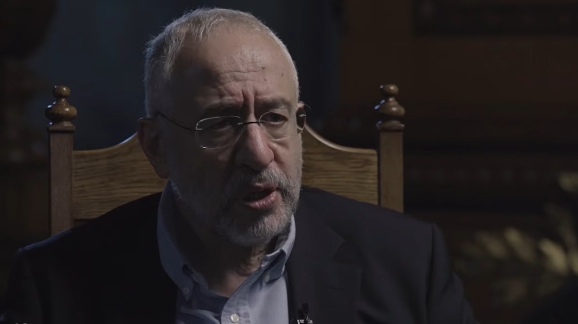 «Врачи бьются за его жизнь»: экс-глава СПЧ рассказал о состоянии Сванидзе