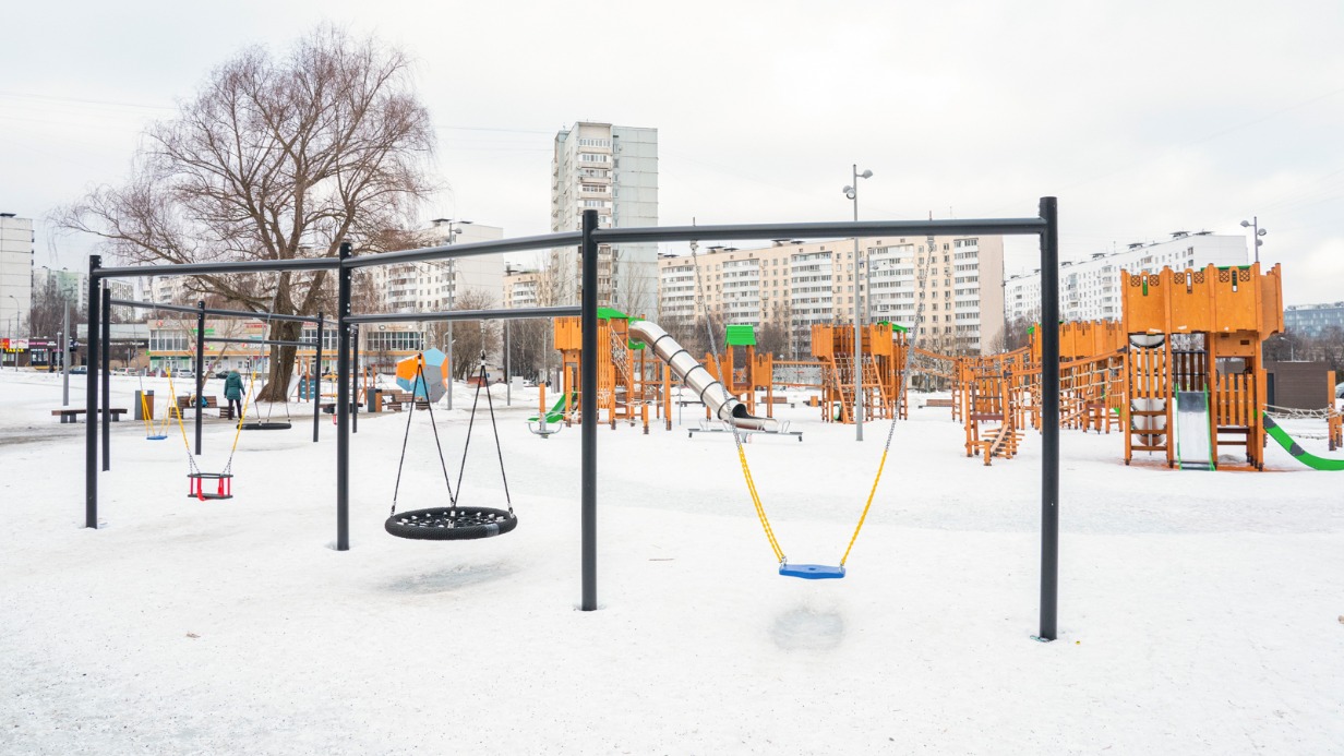 Зона отдыха «Место встреч» появилась на окраине Битцевского леса