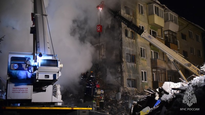 Семьи погибших при взрыве газа в Новосибирске получат по миллиону рублей