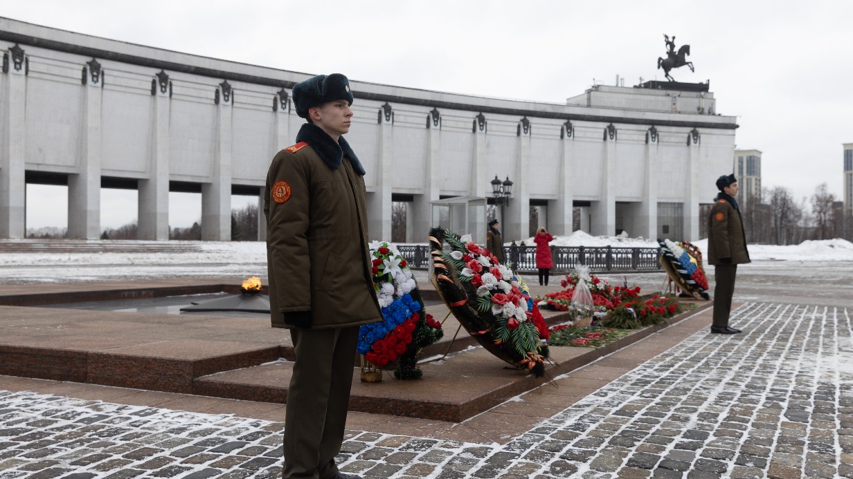 Кадеты из Белоруссии впервые заступили на вахту у Музея Победы