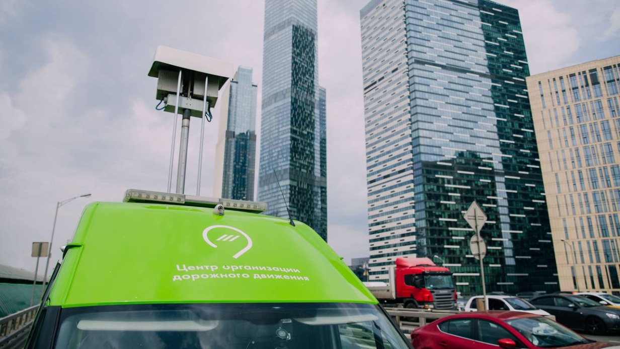 Собянин рассказал, как столичная система фотовидеофиксации многократно уменьшила число угонов машин
