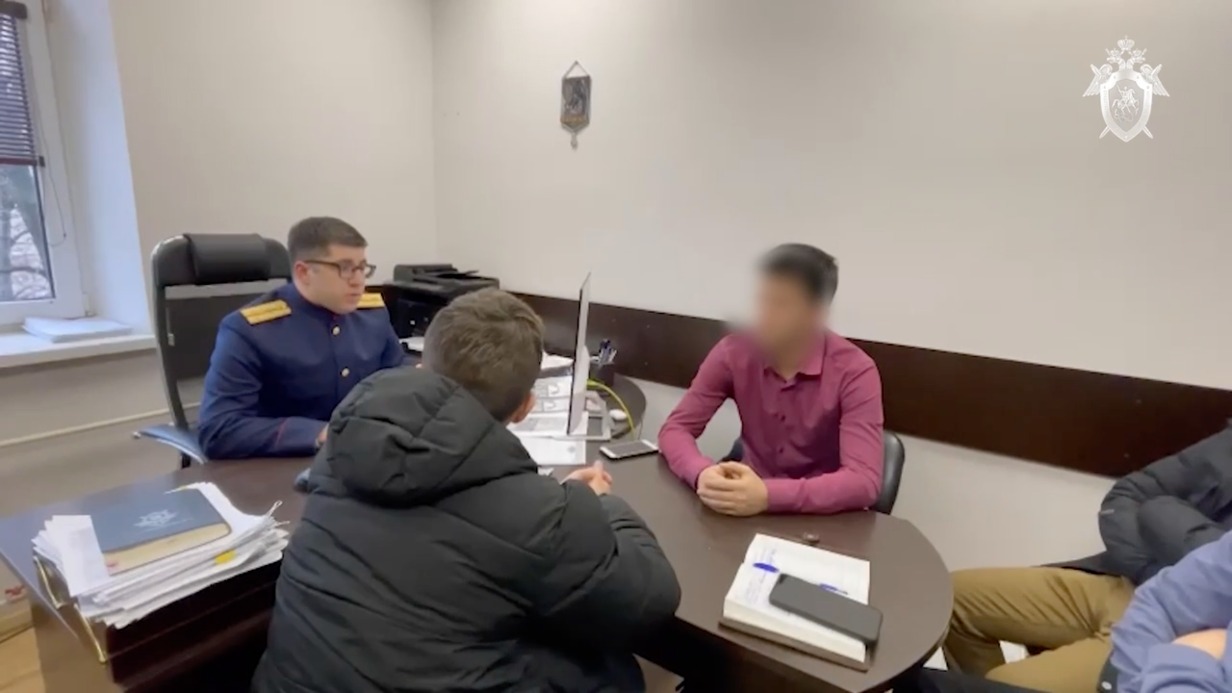 Появилось видео допроса одного из подозреваемых по делу об избиении мужчины на юге Москвы