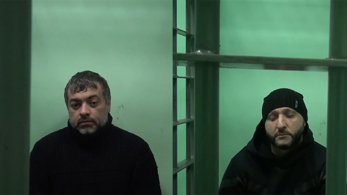 Двое мужчин вынесли украшения из ювелирной мастерской на миллион рублей в Балашихе. Видео