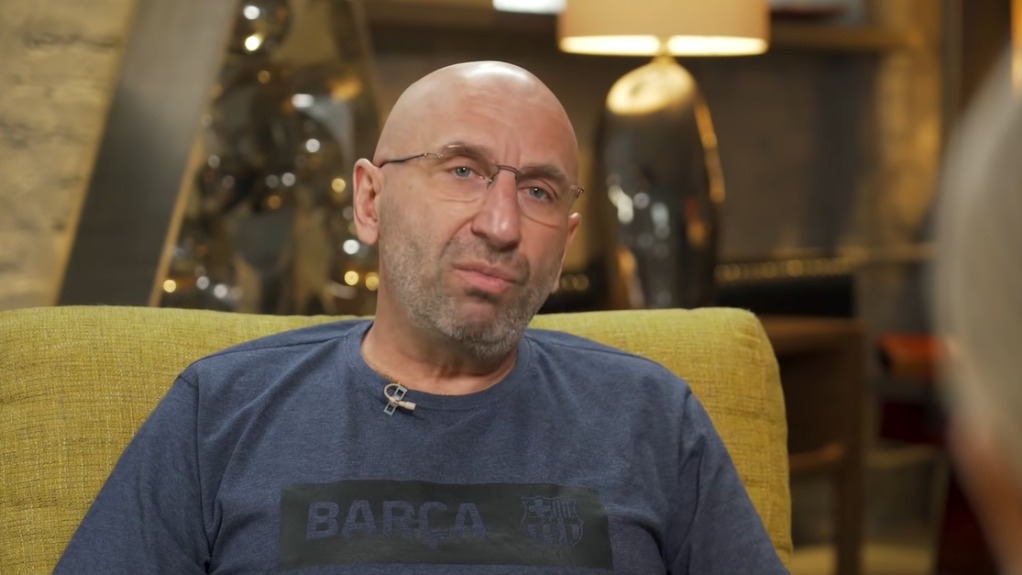 СМИ: Психолог Сатья Дас избил женщину во время лекции в Великом Новгороде