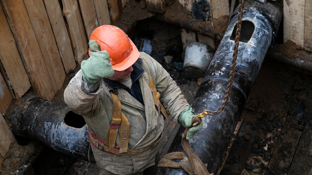 Свыше 185 километров водопроводных и канализационных сетей реконструировали в Москве в 2022 году