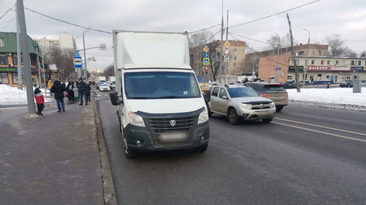 На юго-востоке Москвы грузовик сбил школьника