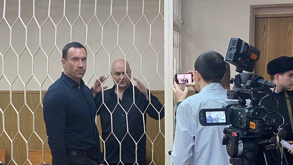 «Прикасался через одежду»: адвокат актера из «Папиных дочек» рассказал о мотивах Мухайдинова