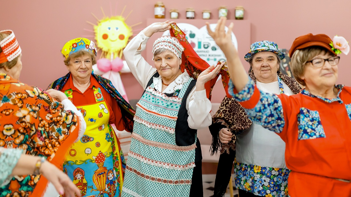 Около 500 мероприятий подготовили центры московского долголетия к Масленице
