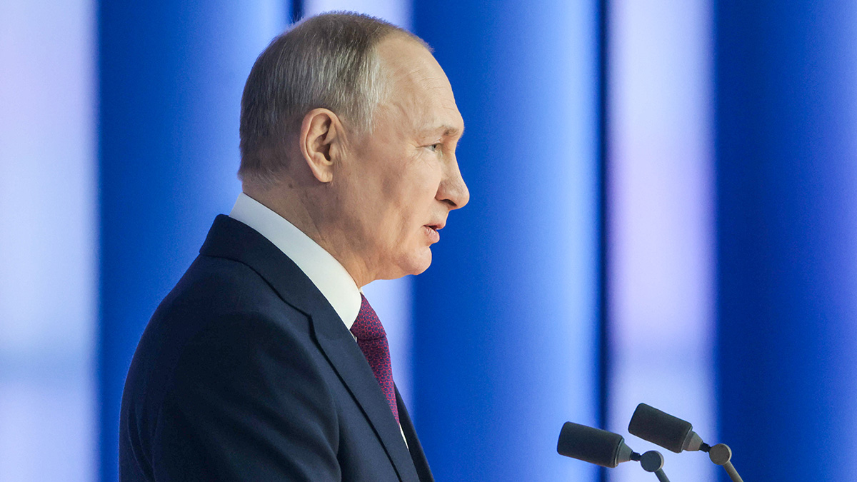 Путин призвал выстраивать эффективные экономические связи внутри России