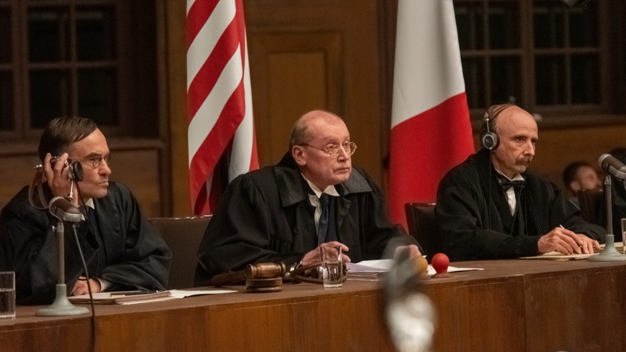 Всем встать! Суд идет! «Вечерняя Москва» одной из первых побывала на показе военной драмы «Нюрнберг»