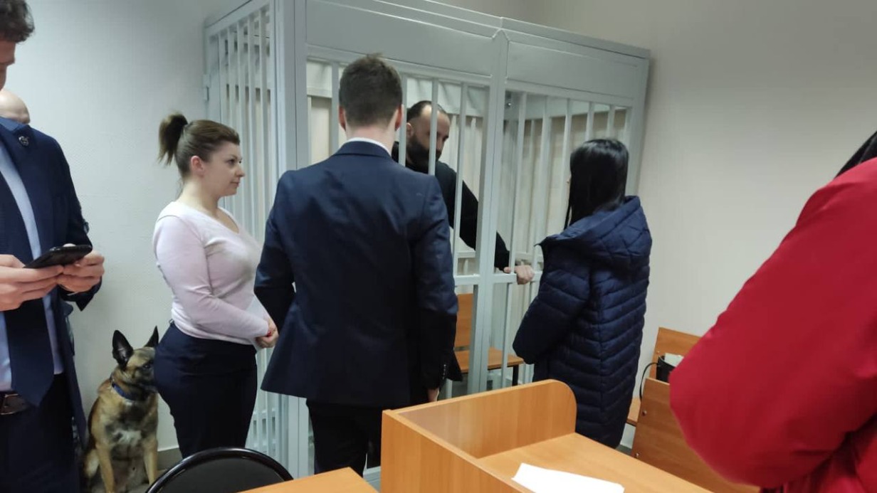 Подмосковный суд приговорил к 8 годам задержанного в аэропорту с пистолетом гражданина США