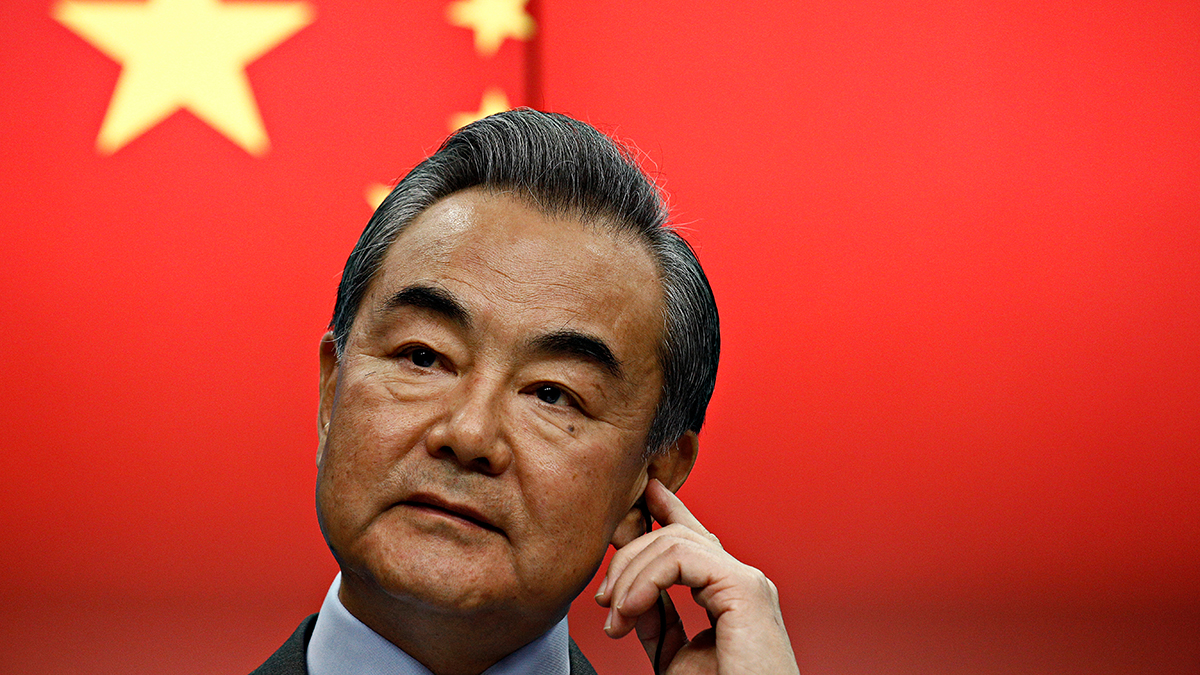 Ван И: Отношения между Россией и Китаем «прочны как скала»