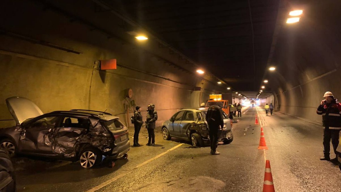 Движение по внешней стороне ТТК перекрыли после ДТП в Лефортовском тоннеле