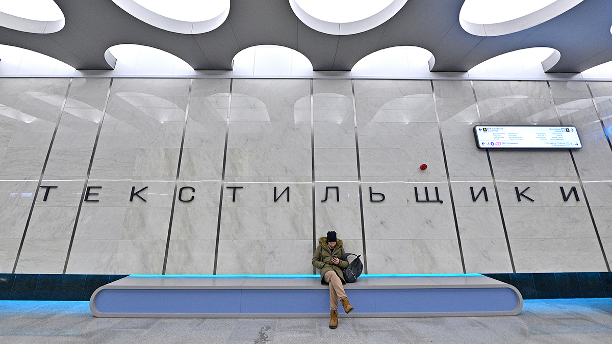 Собянин: 140-метровый пешеходной мост связал две станции метро «Текстильщики»