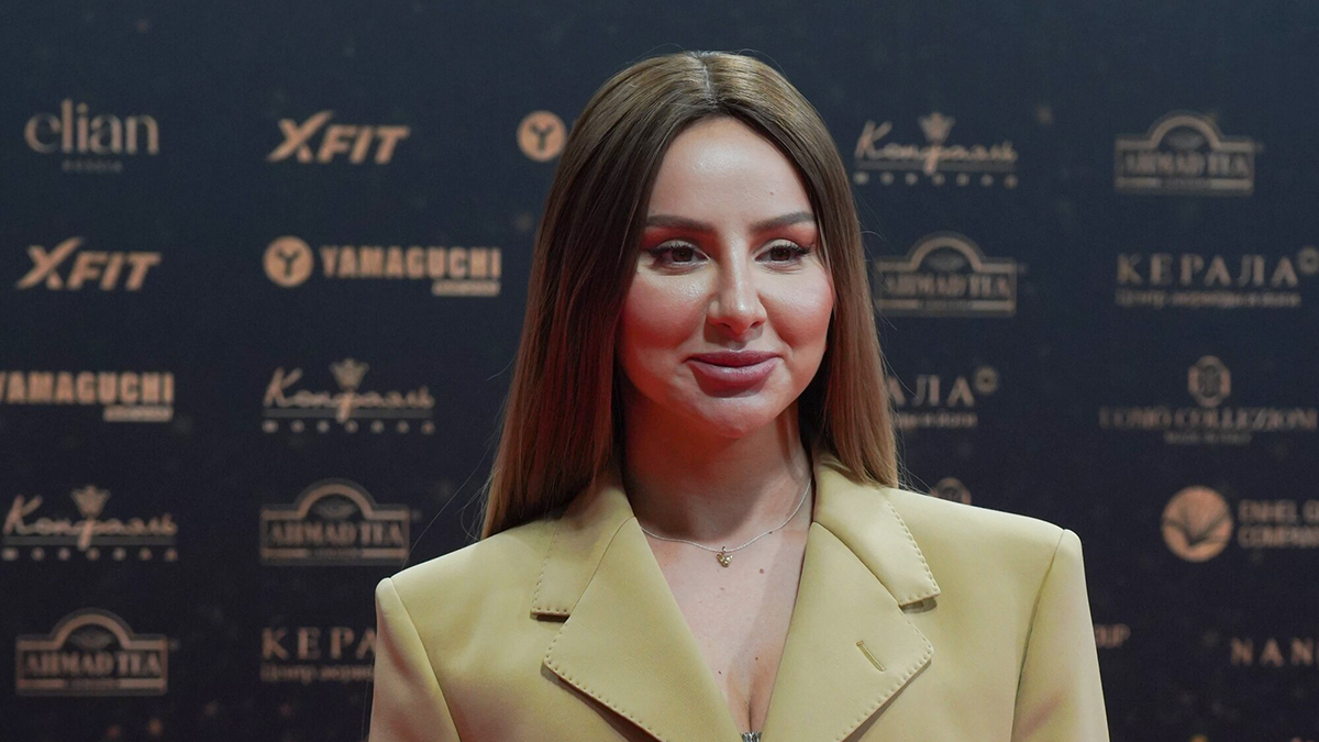 СМИ: Муж Анны Асти не пришел на ее день рождения, подогрев слухи о разводе