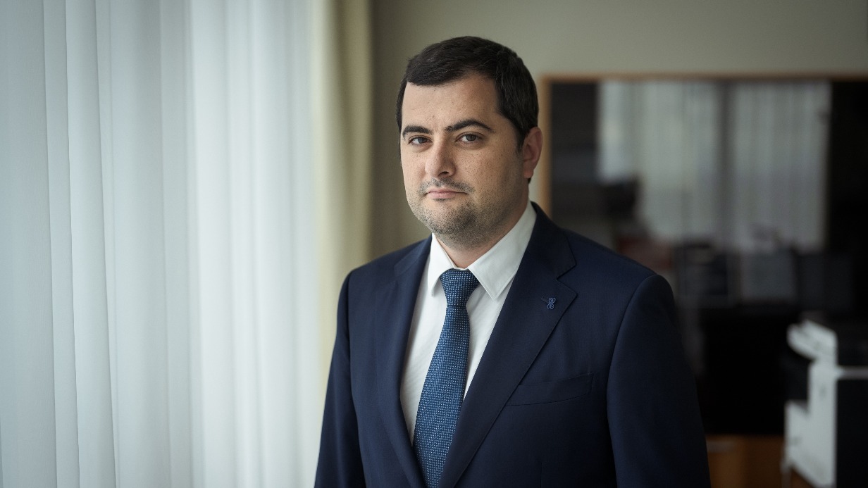 Владислав Овчинский: Начата установка железобетонных конструкций спорткомплекса на Малой Почтовой улице