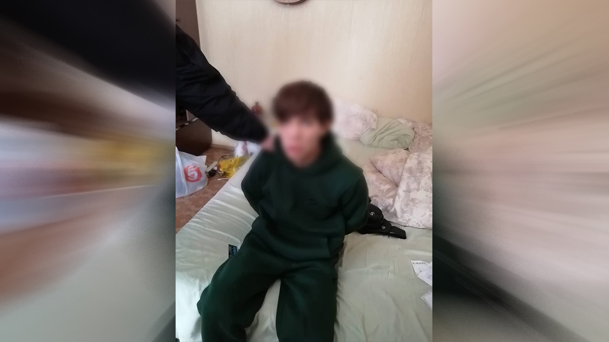 Молодой человек зарезал собутыльницу на западе столицы и вызвал полицию