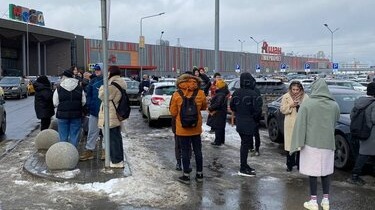 Посетителей ТЦ «Мега Химки» по техническим причинам просят покинуть здание