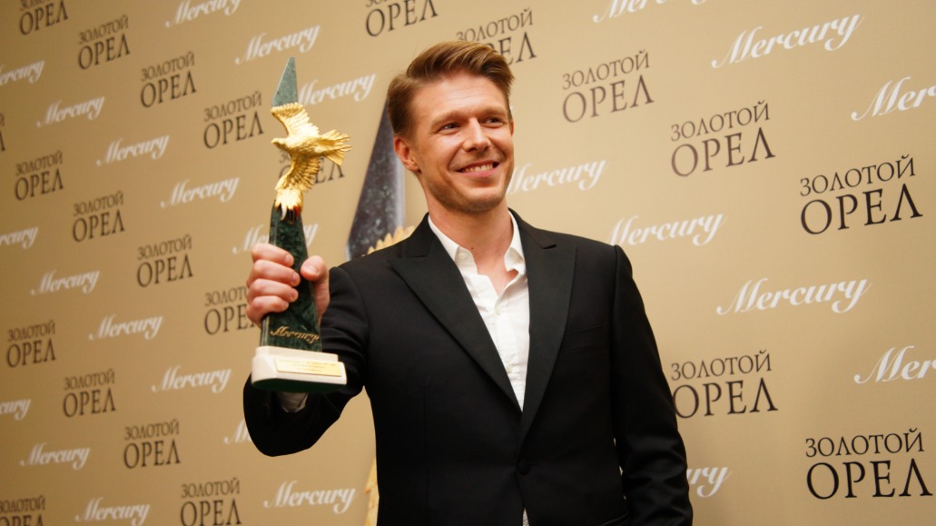 «Благодарить за жизнь»: актер Никита Ефремов — о новом фильме, психологии и театре