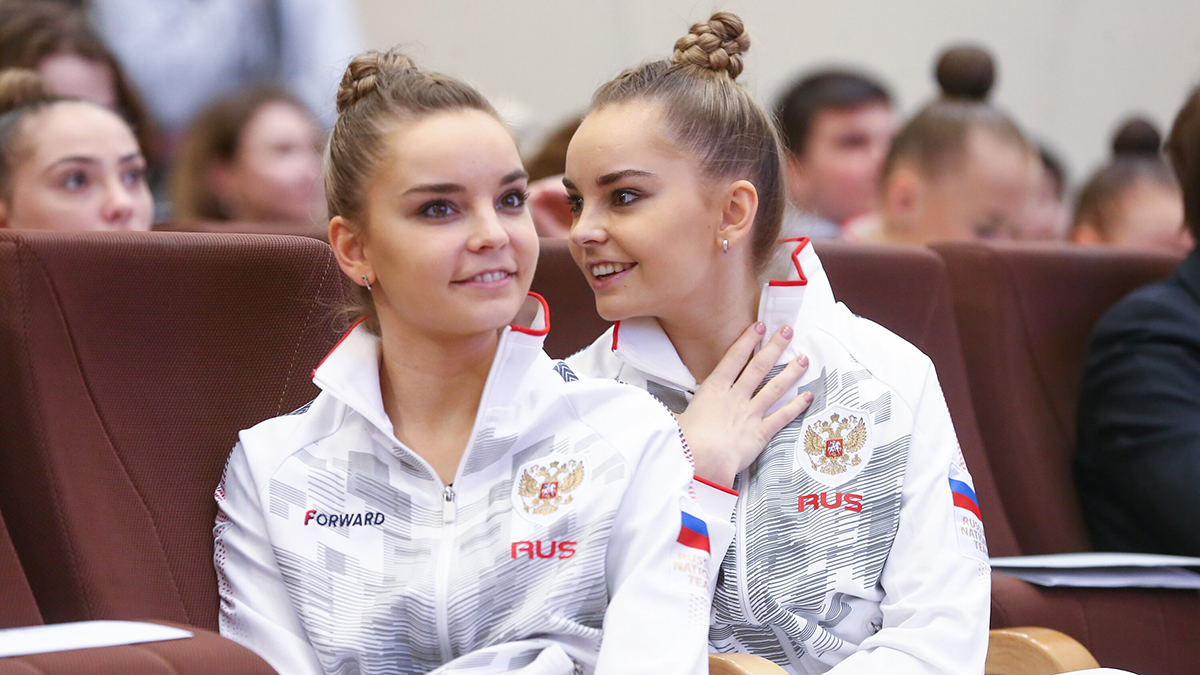 Гимнастки Дина и Арина Аверины показали, как отметили свое 28-летие