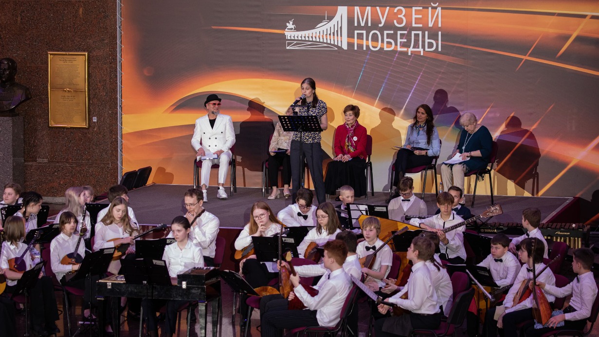 Около 100 артистов выступили в Музее Победы в честь юбилея Сергея Михалкова