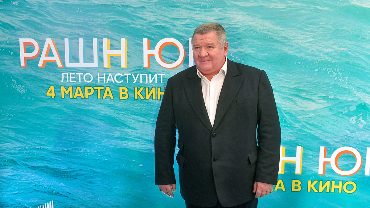 «Я ошарашен и опустошен»: Стоянов рассказал об актерском таланте Мадянова