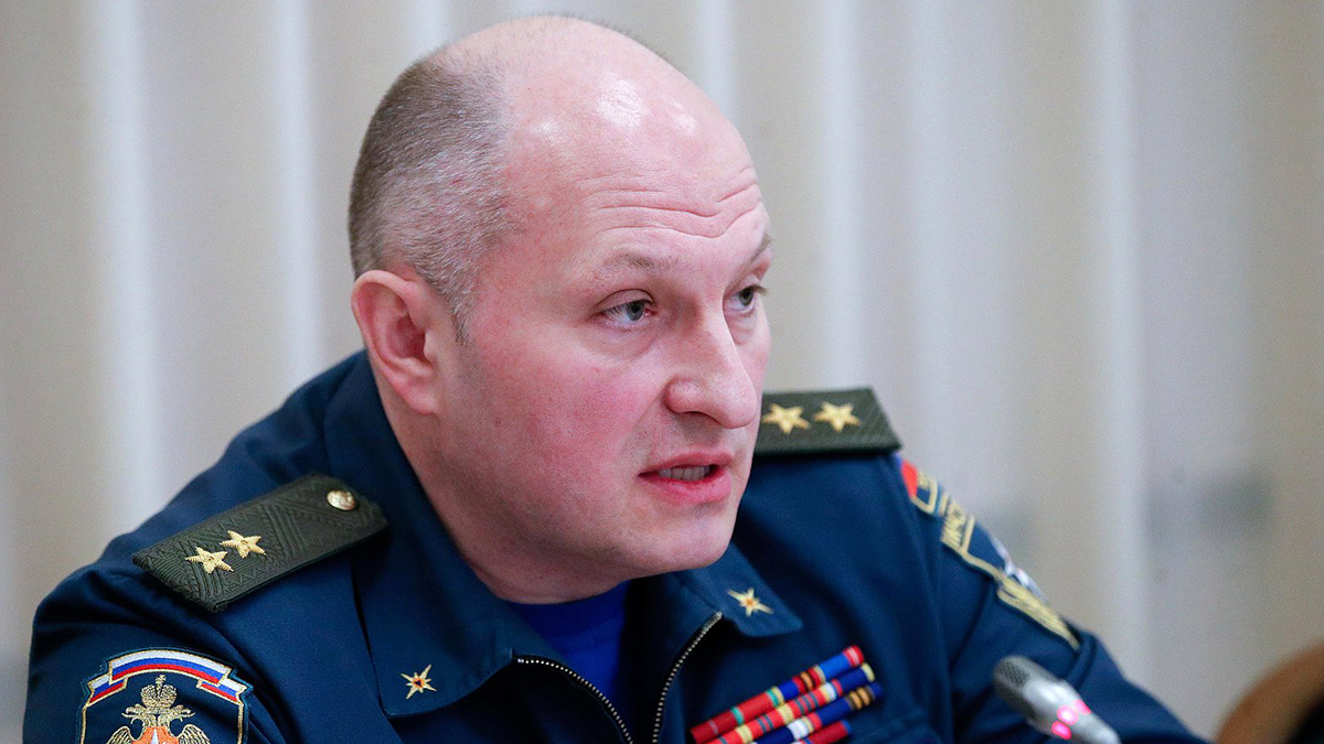 Глава МЧС России Куренков вылетел в Курганскую область из-за лесных пожаров