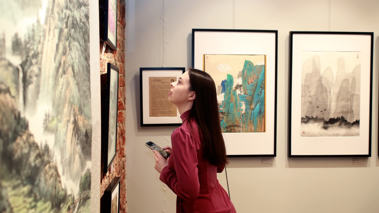 Полина Спанаки в Первой Московской галерее восточной живописи