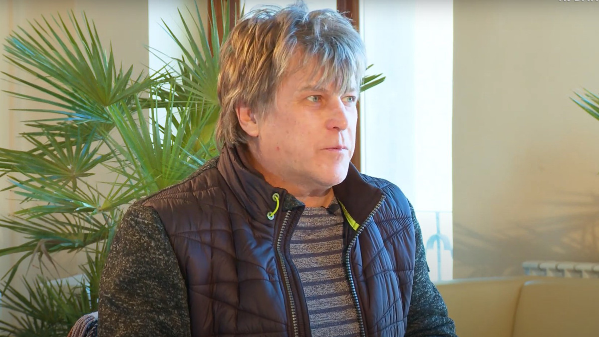 Музыкант Алексей Глызин выступил в Едином пункте отбора на военную службу в Москве