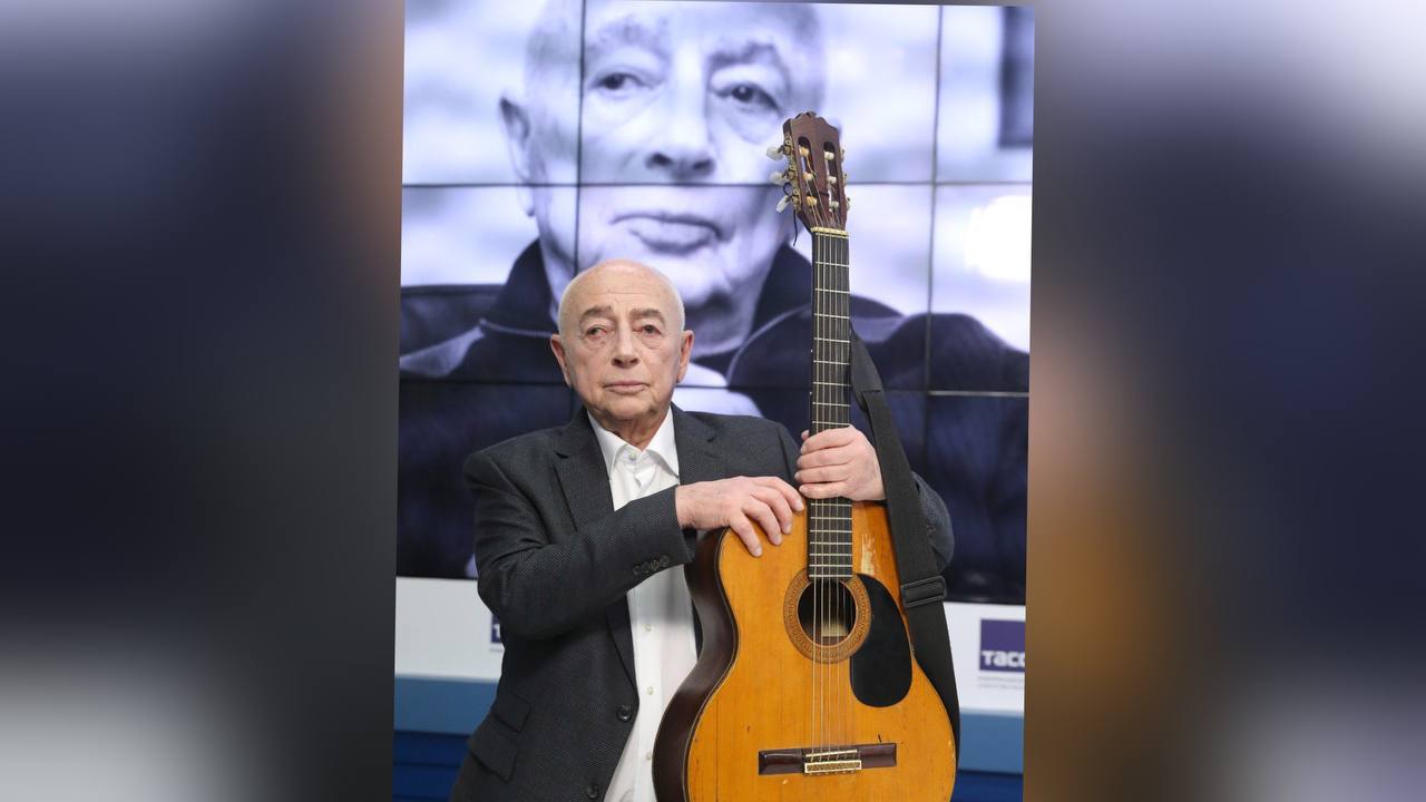 Александр Городницкий перед концертом