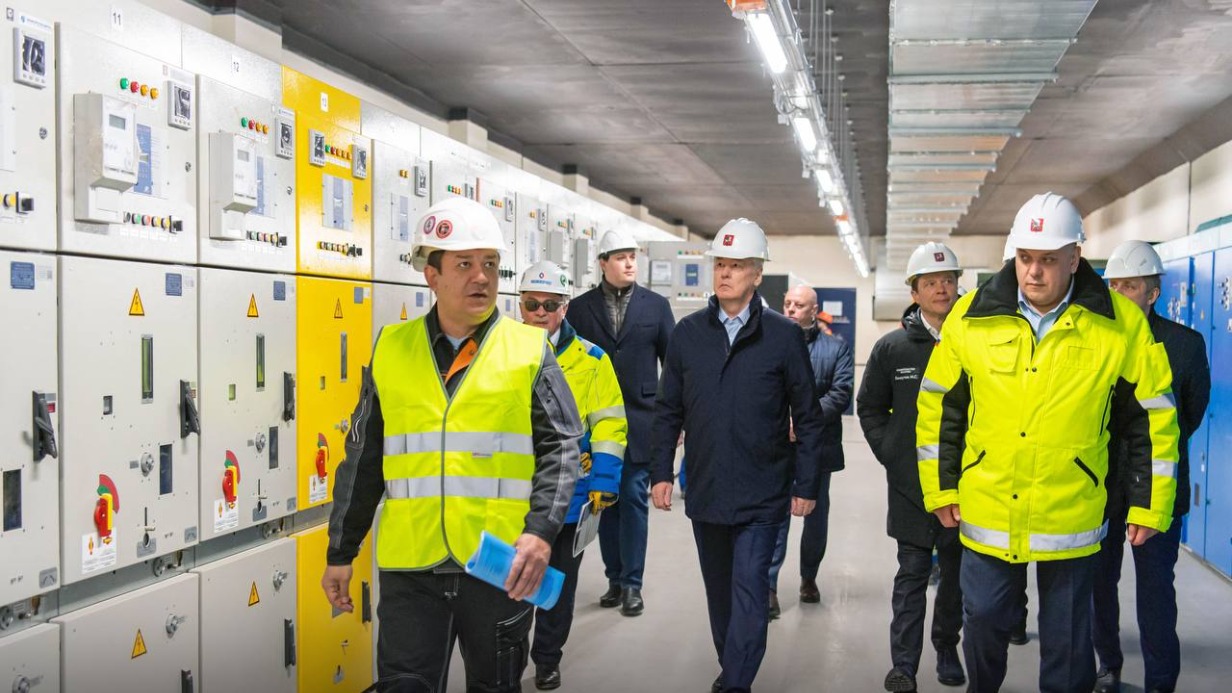 Собянин рассказал о развитии транспортной и социальной инфраструктуры района Внуково