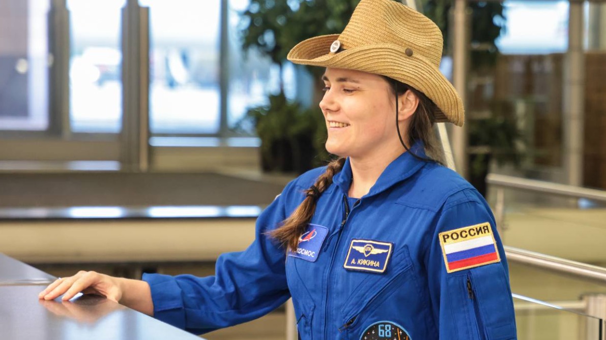 Первая россиянка — космонавт корабля компании SpaceX Анна Кикина вернулась в Россию