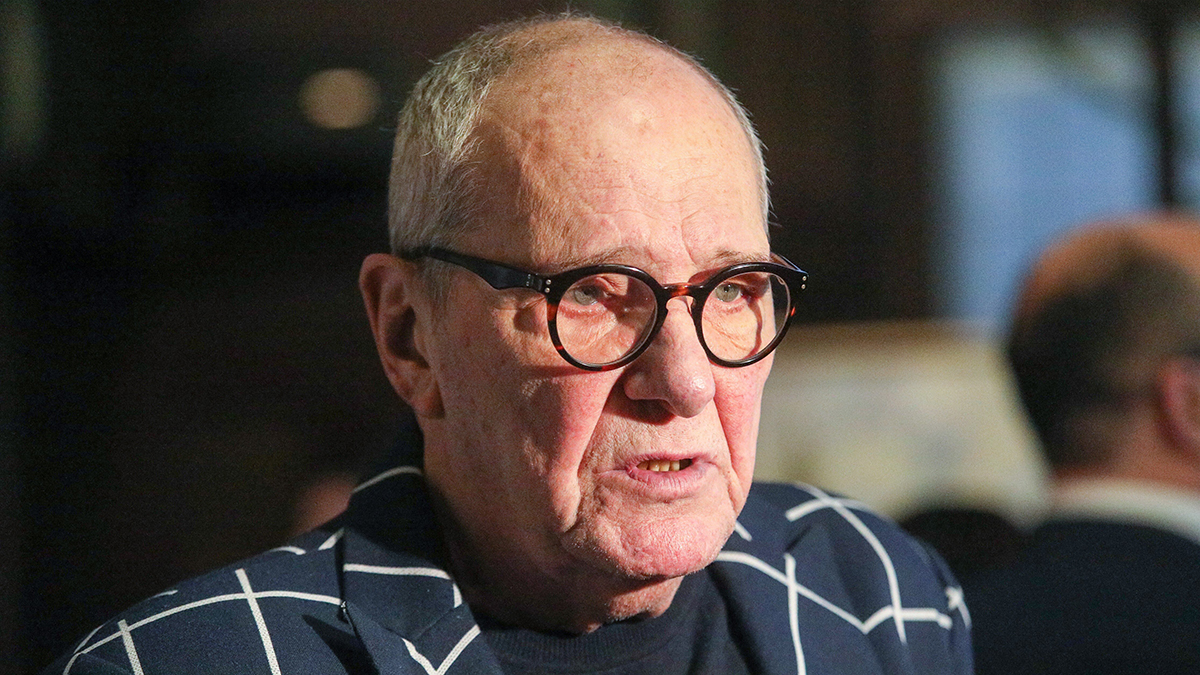 Внуки Эммануила Виторгана в Израиле работают догситтером и официантом