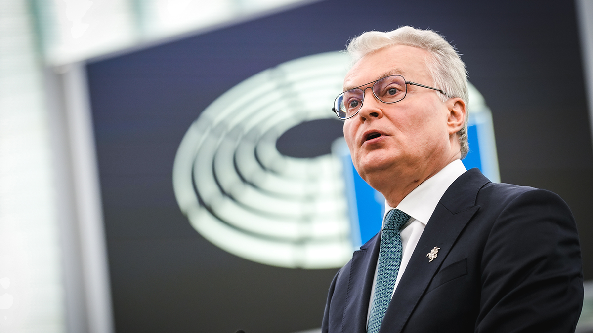 Литовский журналист выяснил, что президент страны Науседу был членом КПСС и скрывал это