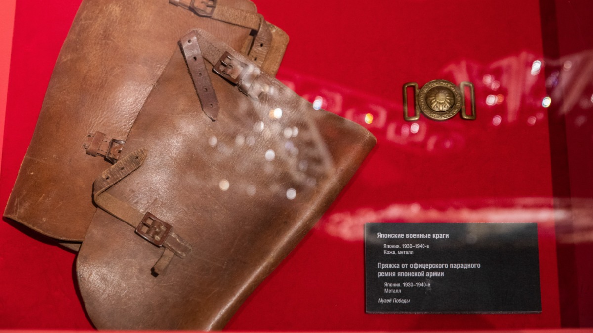 Переданные раритеты участника ВОВ представили в Музее Победы