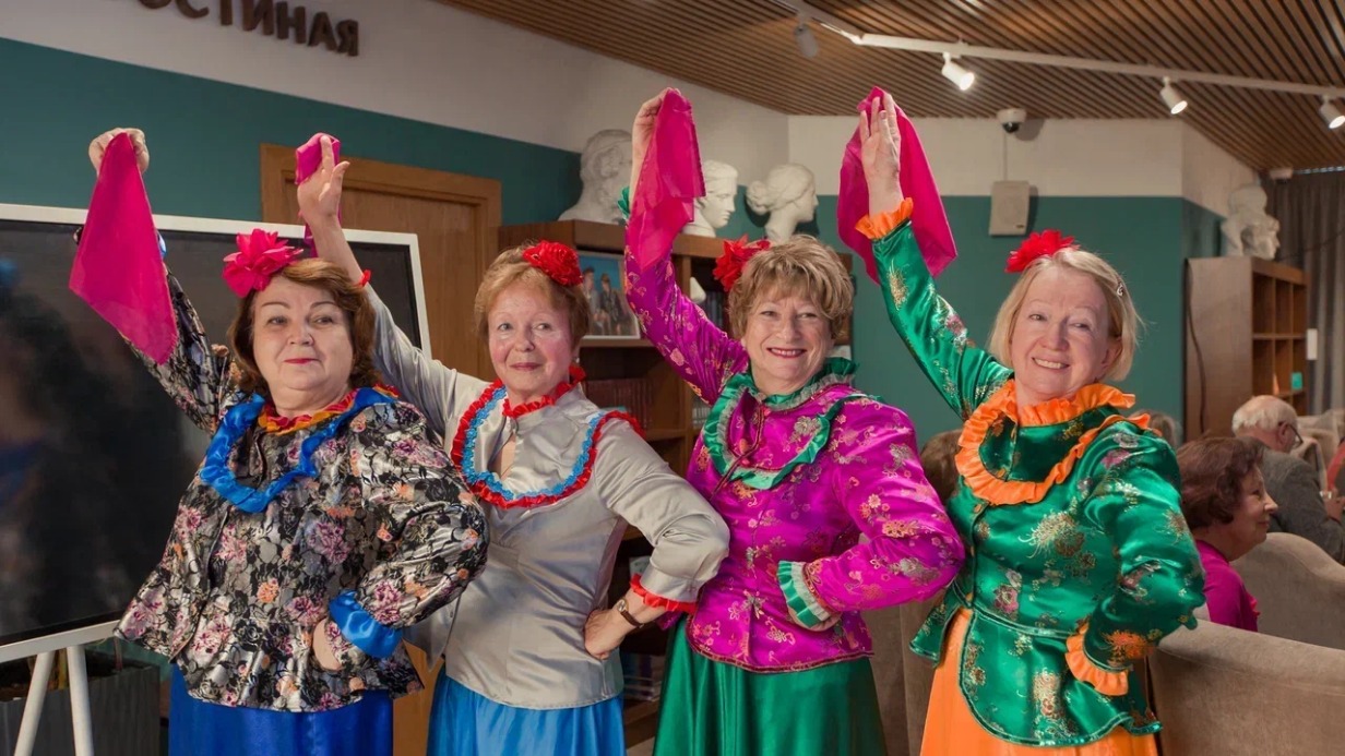 Старшее поколение приглашают на театральные занятия в центрах московского долголетия