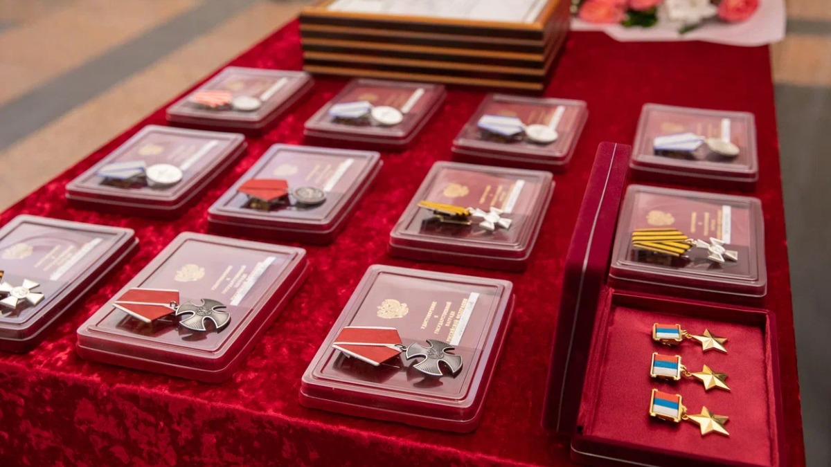 Героев Росгвардии наградили в Музее Победы 