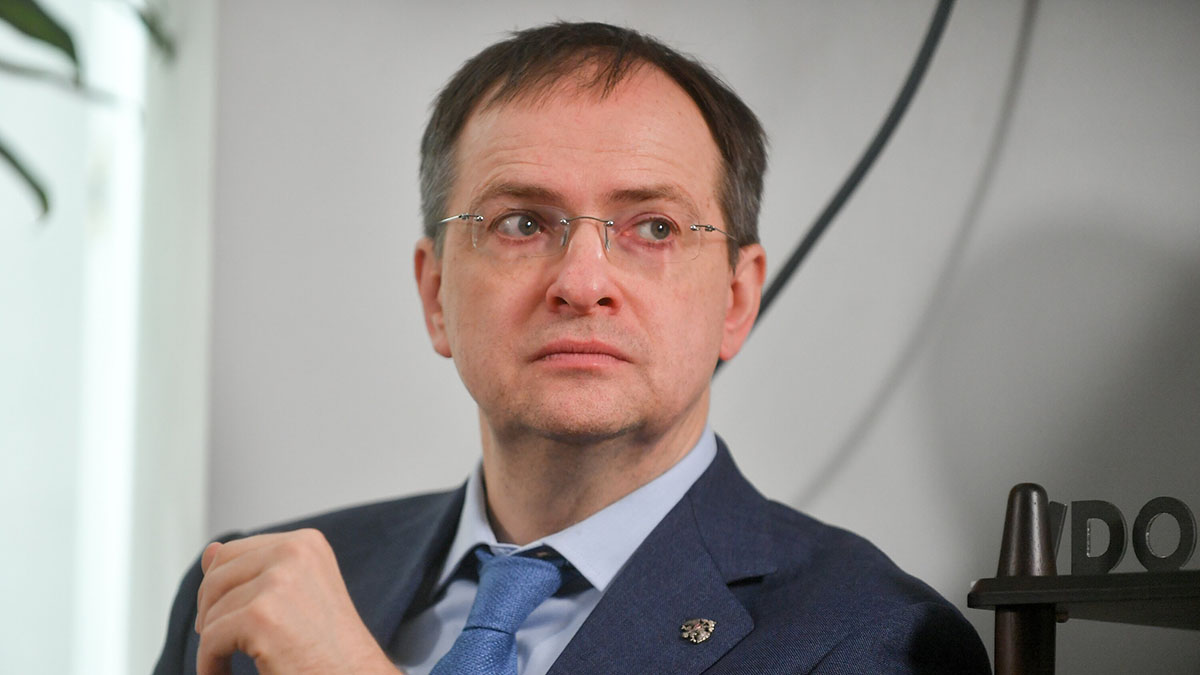 Мединского обвинили в искаженном описании карабахского конфликта