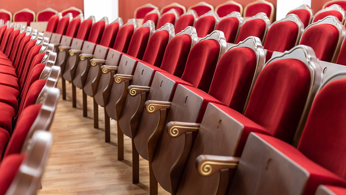 Предпремьерные показы муздрамы «Маяковский» состоятся с 19 по 21 июля в «Ленкоме»