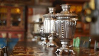 От выпечки блинов до проката самовара: как москвичи зарабатывают на Масленице