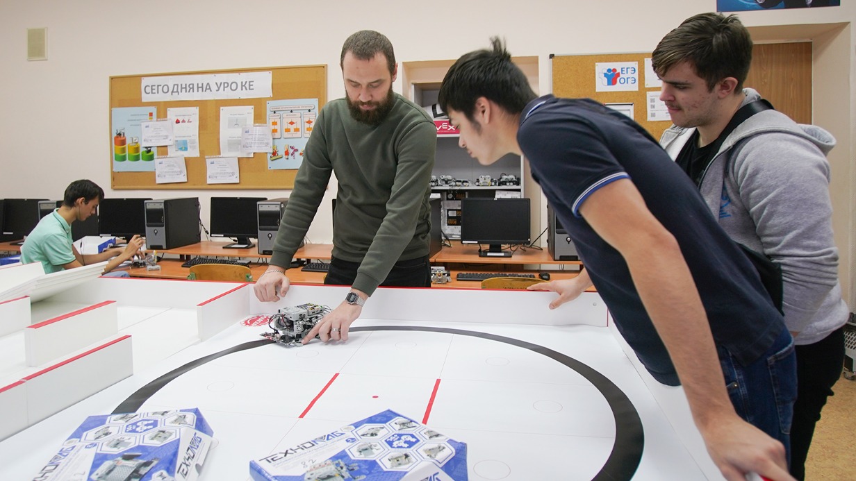 Москвичи прислали свыше 23 тысяч заявок на участие в научно-практических конференциях