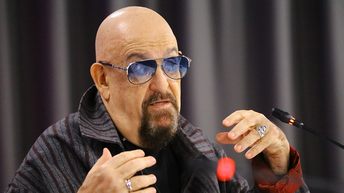 Shot: Шуфутинского экстренно прооперировали из-за подозрений на онкологию