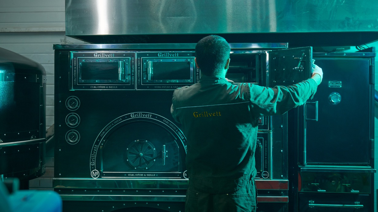 Овчинский: В Москве запущено серийное производство профессиональных печей 