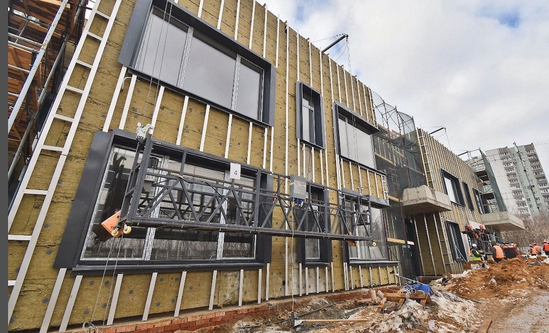 Началась отделка фасадов здания детского сада на улице Кировоградской