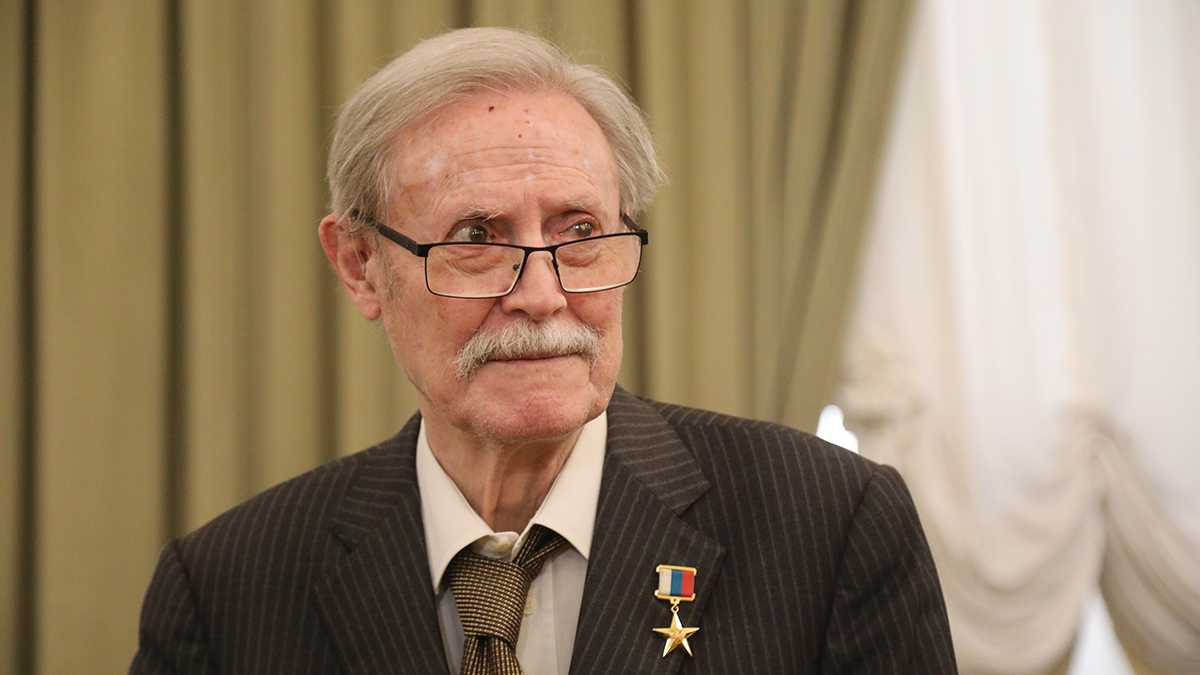 Потерял сознание на улице: стали известны детали госпитализации Соломина