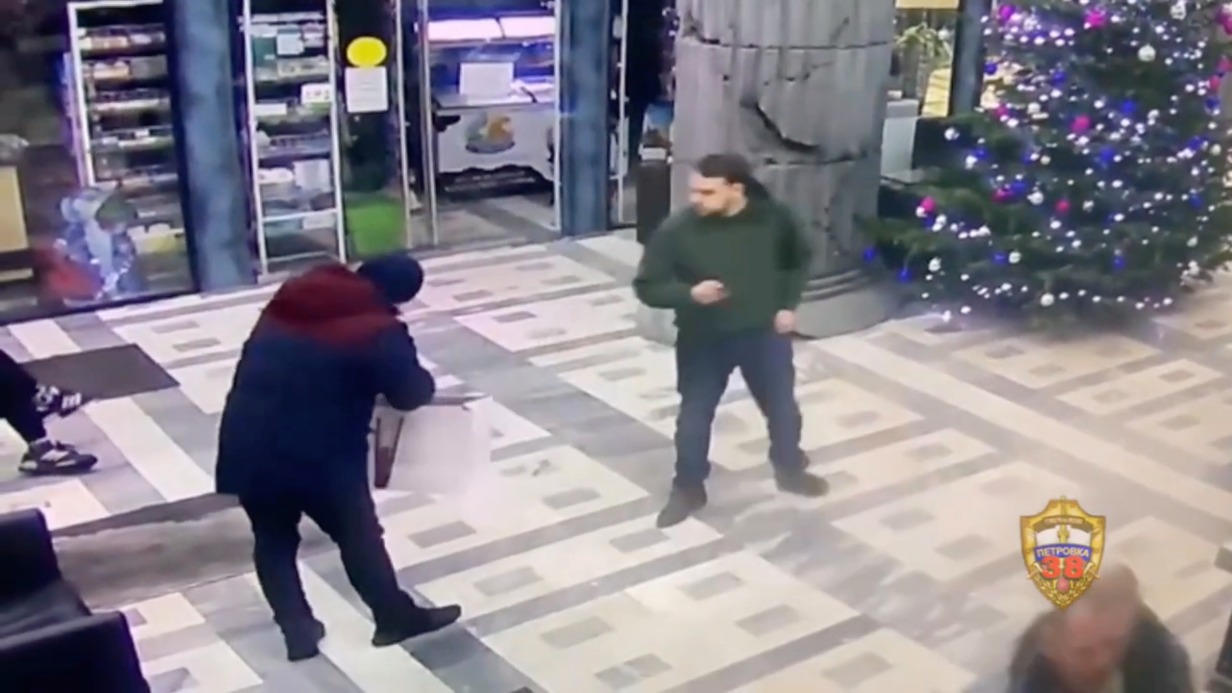 Москвич заработал полмиллиона рублей, торгуя «брендовыми» фенами