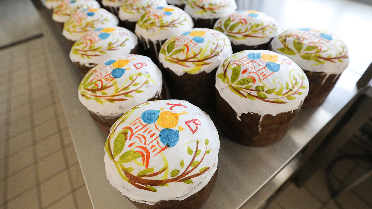 В РПЦ высказались против превращения Пасхи в гастрономический фестиваль