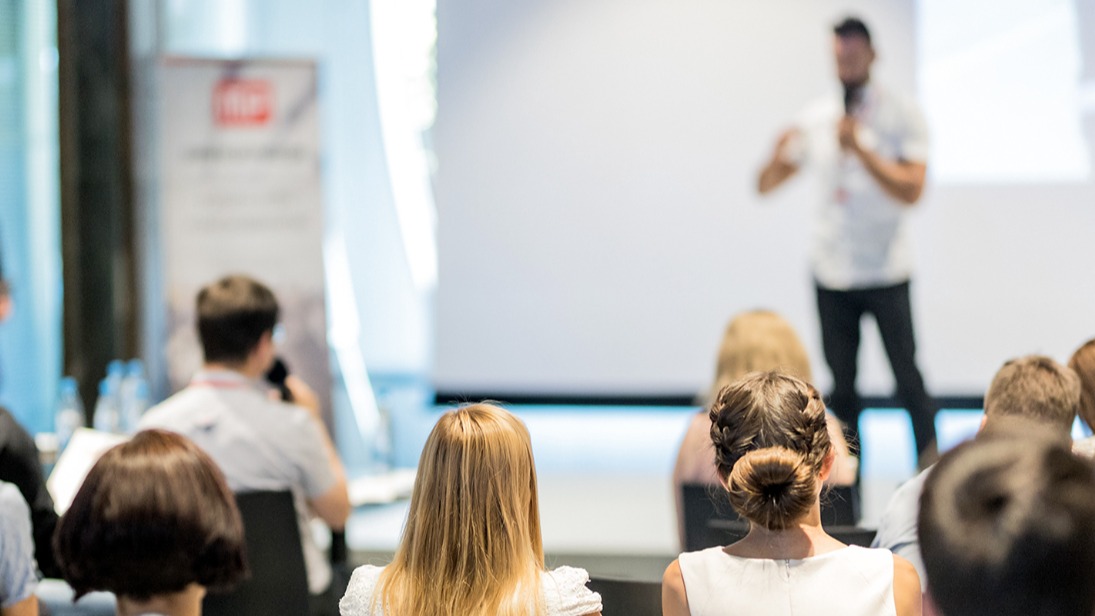 Восемь педагогов прошли в суперфинал номинации «Учитель года Москвы»