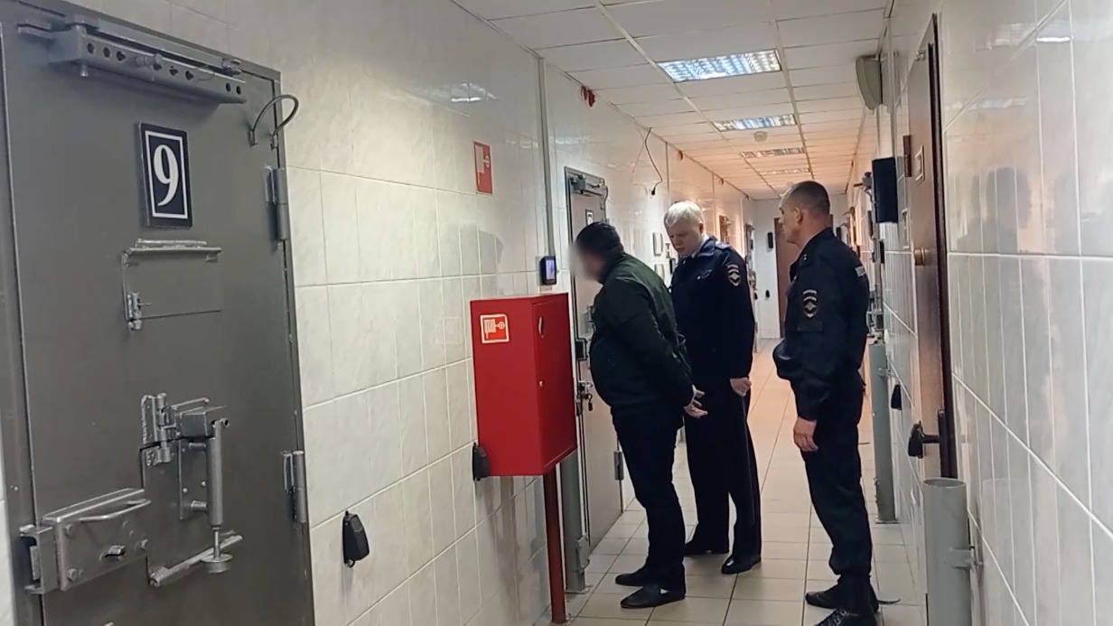 Продавец постельного белья украл у подмосковной пенсионерки паспорт и все деньги